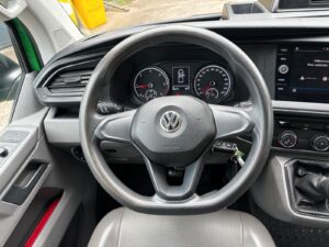 VW T6.1 Transporter Pritsche Doppelkabine lang FWD 3