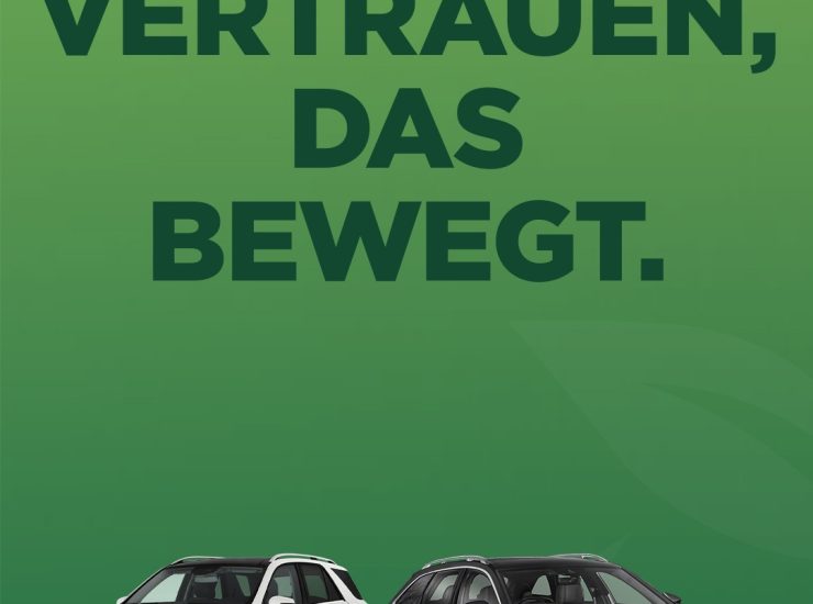 Premium Gebrauchtwagenmodelle, wie der weiße Mercedes SUV oder Audi Kombi bei iTrust Automobile vor einem grünen Hintergrund mit dem Slogan 'Vertrauen, das bewegt.' – Gebrauchtwagenhändler mit Autohaus in Solingen